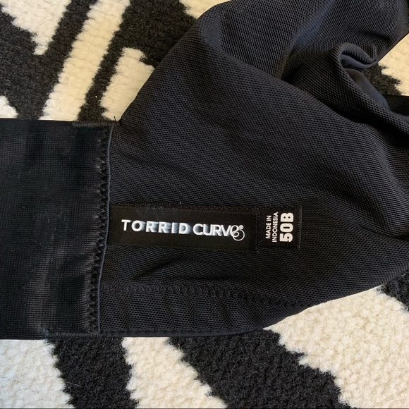TORRID Curve Body Black Lightly Lined T-shirt Bra Size 50B - Picture 10 of 16